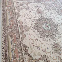 یک عد فرش ۱۲متری