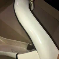 کفش پاشنه بلند|کیف، کفش، کمربند|رشت, معلم|دیوار