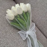 دسته گل عروس لاله خارجی