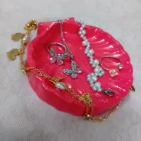 ظرف جواهرات‌ ‌و اکسسوری طرح صدف (قرمزِ خاص)