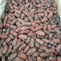 خرما پیاروم درجه یک