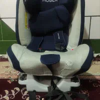 صندلی ماشین برای محافظت از کودک