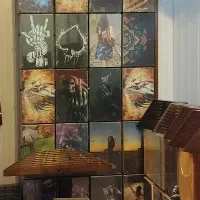 کاخن کاخون|درام و پرکاشن|اندیشه, اندیشه فاز ۱|دیوار