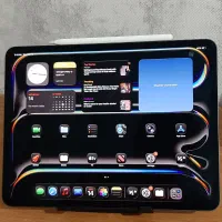 آیپدM4 Pro/ مشکی13اینچ/ با قلم پرو+پایه/درحد آکبند