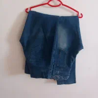 چهار عدد لباس|لباس|کبودرآهنگ, |دیوار