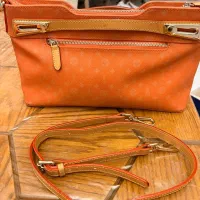 کیف برند دلسی|کیف، کفش، کمربند|ساری, |دیوار