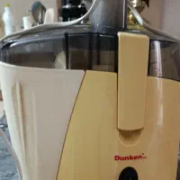 آبمیوه گیر تک کاره خیلی تمیز است