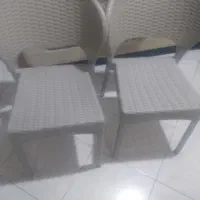 دوعدد صندلی طوسی در حد نوهس محکم مناسب بالکن