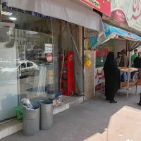 سوپر-مارکت-کنار-نانوایی