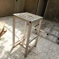 چهارپایه آهنی