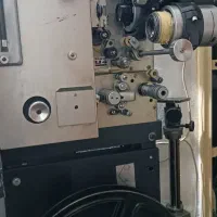 اپارات سینمایی  ۳۵ میلیمتری بایر المان. روشن|کلکسیون اشیاء عتیقه|کرج, کوی امامیه|دیوار