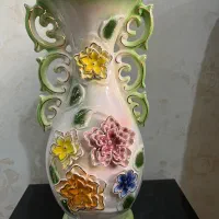 گلدان گل برجسته بزرگ