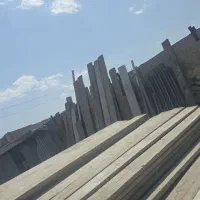 تعدادی الوار تخته بنایی روسی ۴متری ۳متری ۲متری