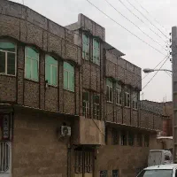 خونه-در-منطقه-تجاری