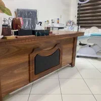 دستیار پزشک و مسئول پذیرش