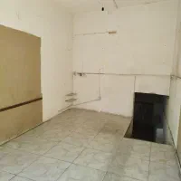 مغازه ۳۰ متری با زیرزمین