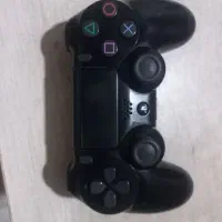 دسته‌ی پلی استیشن فور ۴