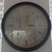 ساعت دیواری