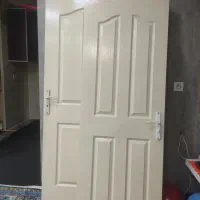 در چوبی سرویس و اتاق