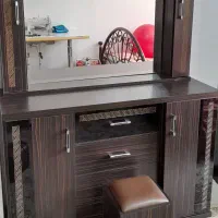کمد لباس و میز آرایش