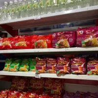 همکار خانم جهت ورود زدن