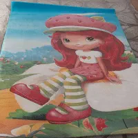 فرش شخصیت توت فرنگی مخصوص اتاق کودک