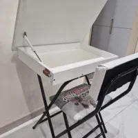 میز تحریر و صندلی تاشو طرح دار