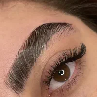 اموزش لیفت و لمینت مژه وابرو