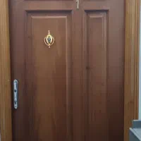 درب ورودی کاملا سالم