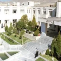 تدریس شیمی توسط دانشجوی پزشکی و استادیار دانشگاه