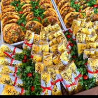 سفارش فینگرفود و کیک‌های خوشمزه و با کیفیت