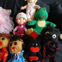 تعدادی عروسک ولباس بچه گانه کلی بفروش میرسدتعادی|حراج|تهران, تهرانپارس شرقی|دیوار