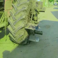 شخم با تراکتور