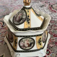 سرویس پذیرایی