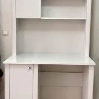 میز تحریر سفید