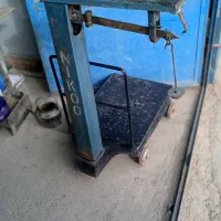 باسکول سنگی و پیستوله رنگ