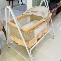 گهواره نوزاد|تخت و صندلی بچه|مشهد, امام خمینی|دیوار