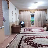 منزل دوطبقه مجزا و تمیز واقع در خیابان مفتح|فروش خانه و ویلا|نجف‌آباد, مزرعه طالب|دیوار