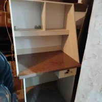 میز مطالعه کتابخانه و پانسیون