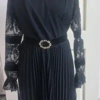 دو عدد شومیز و یک عدد پیراهن مشکی