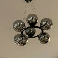 ۲ عدد لوستر مولکولی ۸ شاخه و یک دیوارکوب تک شاخه