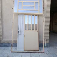 در ورودی آهنی