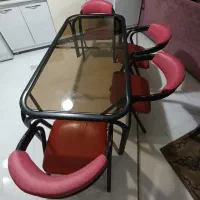 میز نهارخوری زیبا و محکم