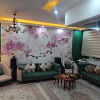 واحد ۷۰ متری خیابان اصلی