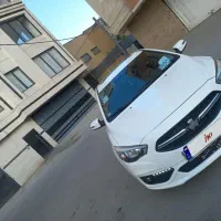 شاهین ۱۴۰۰G