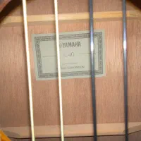 گیتار یاماها c40