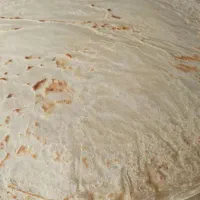 فروش نون نازک محلی نرم در خورموج