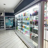 فروشنده لوازم آرایشی و بهداشتی (تمام وقت)