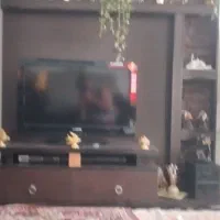 یک عدد میز ویک عدد ال سی دی اکس ویژن|تلویزیون و پروژکتور|پرند, فاز ۶|دیوار