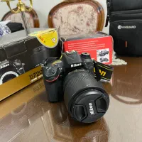 دوربین نیکون D7200 همراه با لنز